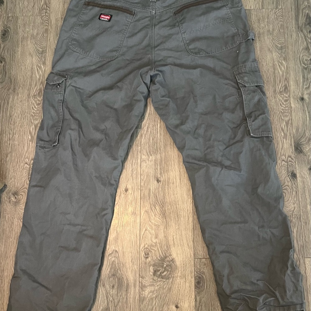 Wrangler Workwear Men’s Gray Cargo Pants